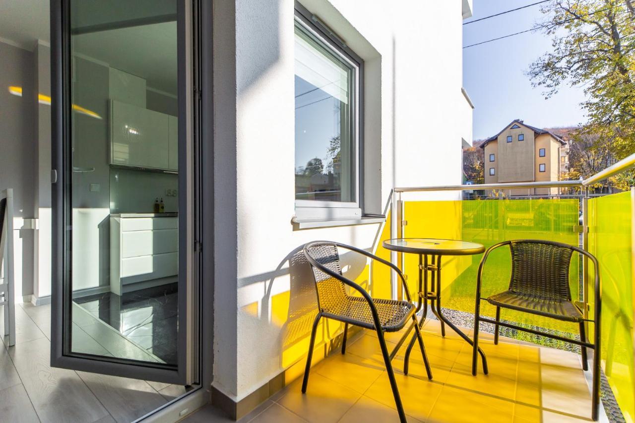 Kolorowe Balkony - Sloneczny Apartament W Miedzyzdrojach By Noclegi Renters Мендзыздрое Экстерьер фото
