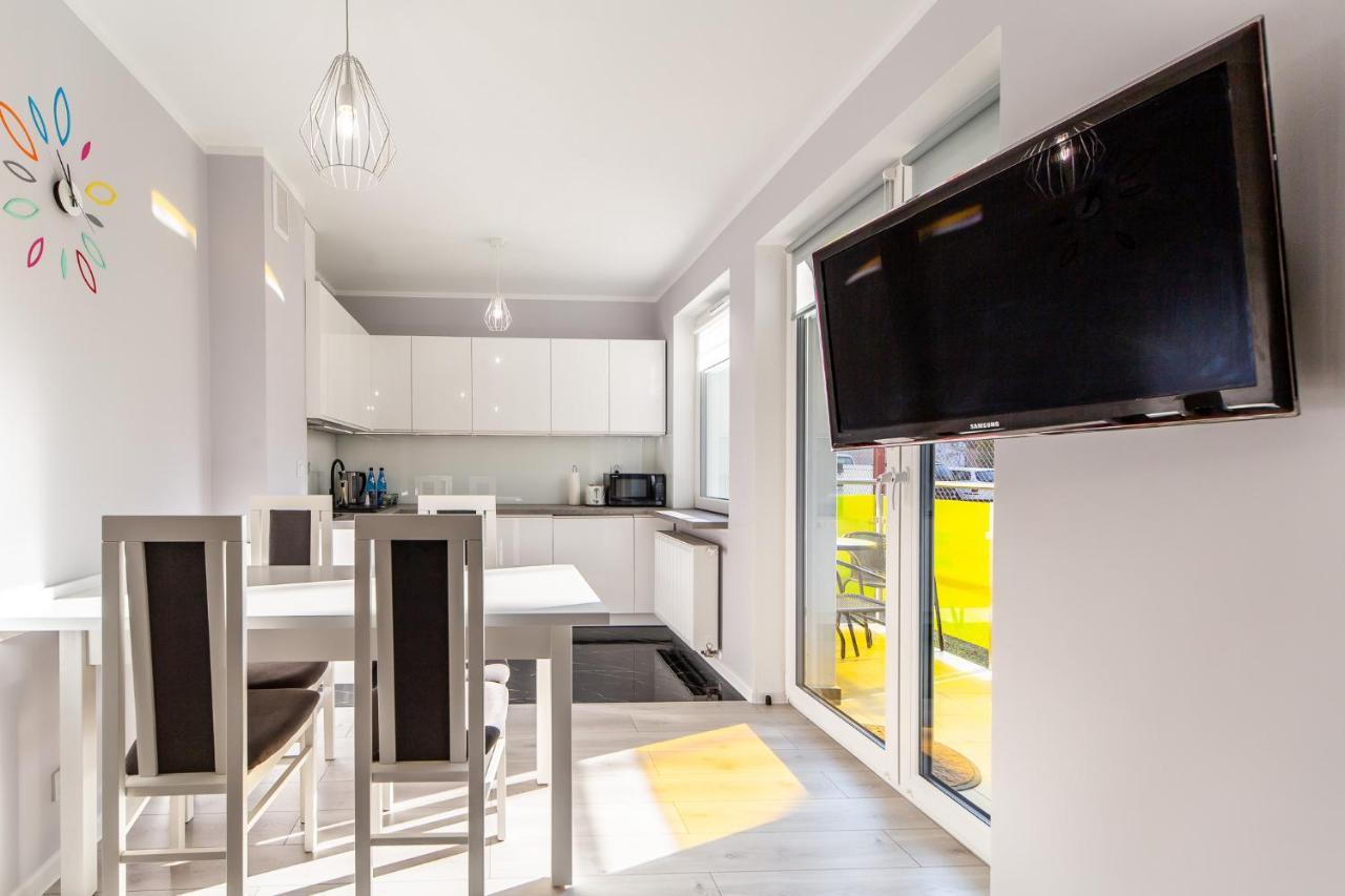 Kolorowe Balkony - Sloneczny Apartament W Miedzyzdrojach By Noclegi Renters Мендзыздрое Экстерьер фото